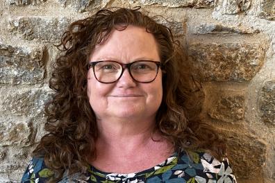 Julie Davies.jpg
