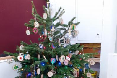 Open Pupils create a gratitude Christmas tree